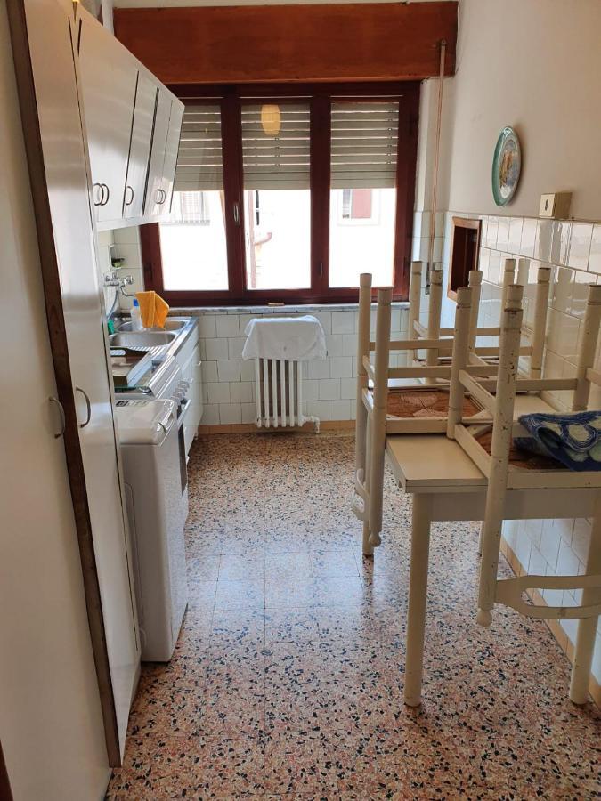Affittacamere Via Roma 12 Фолоника Екстериор снимка